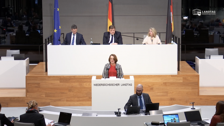 Bildschirmfoto 2025-12-17 um 01.30.15