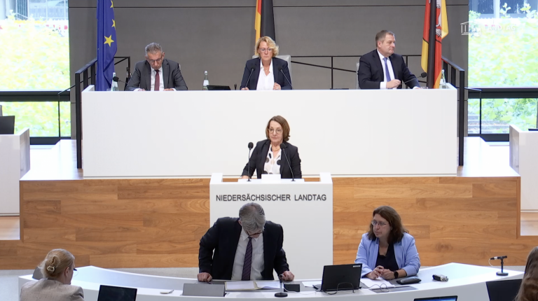 Bildschirmfoto 2025-10-09 um 00.26.37